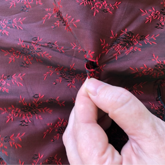 Vintage Western Vest Asian Red Black Floral Embroidered Silk Satin Gold Buttons - Picture 12 of 16